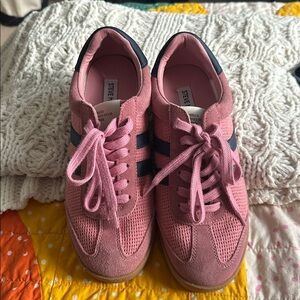 Steve Madden Pink and Navy Sneakers
